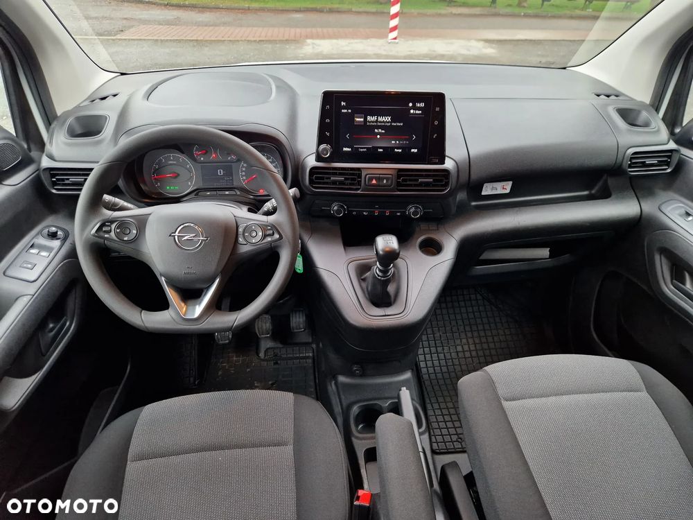 Opel Combo Maxi Brygadówka 5 Osób - 31