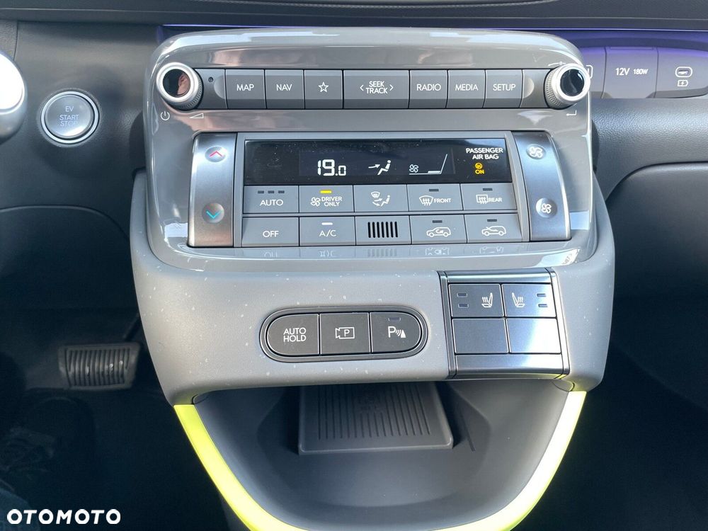 Hyundai Inster - 23