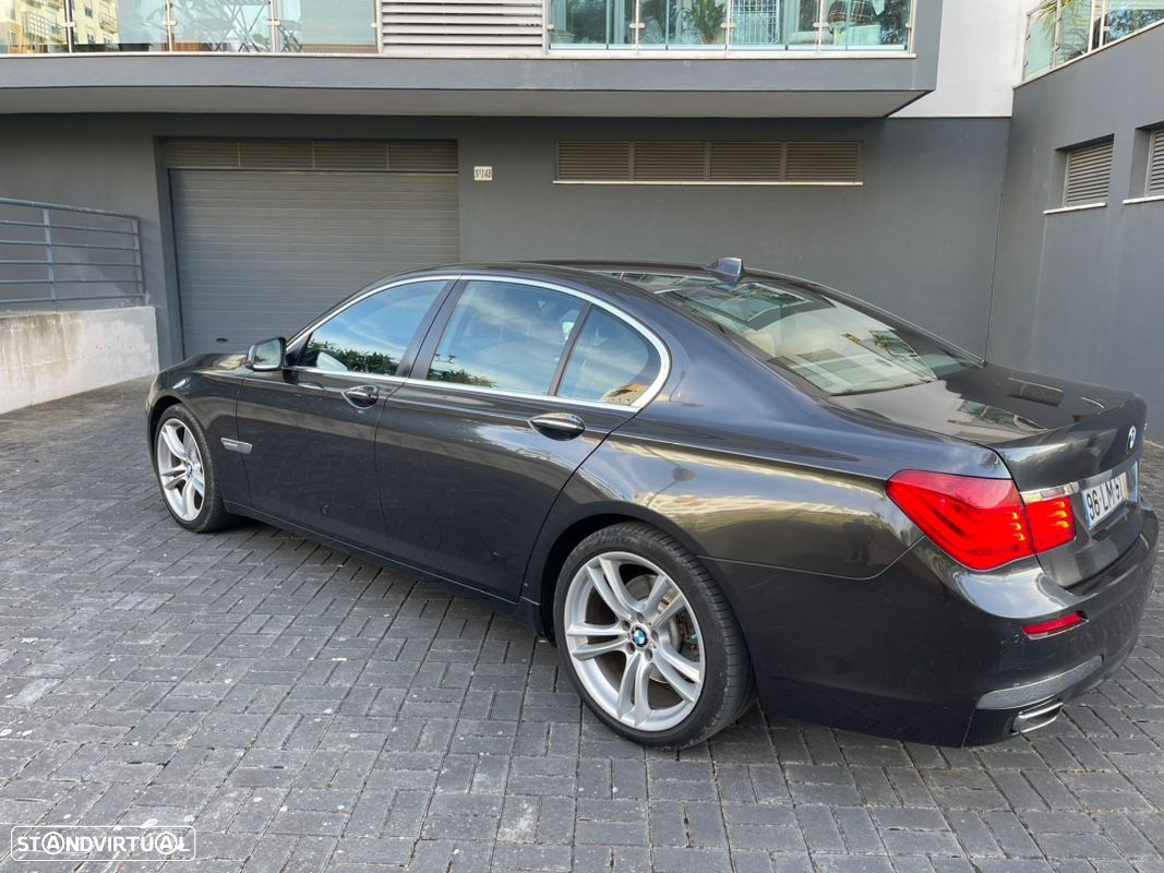 BMW 740 d Pack M - 6