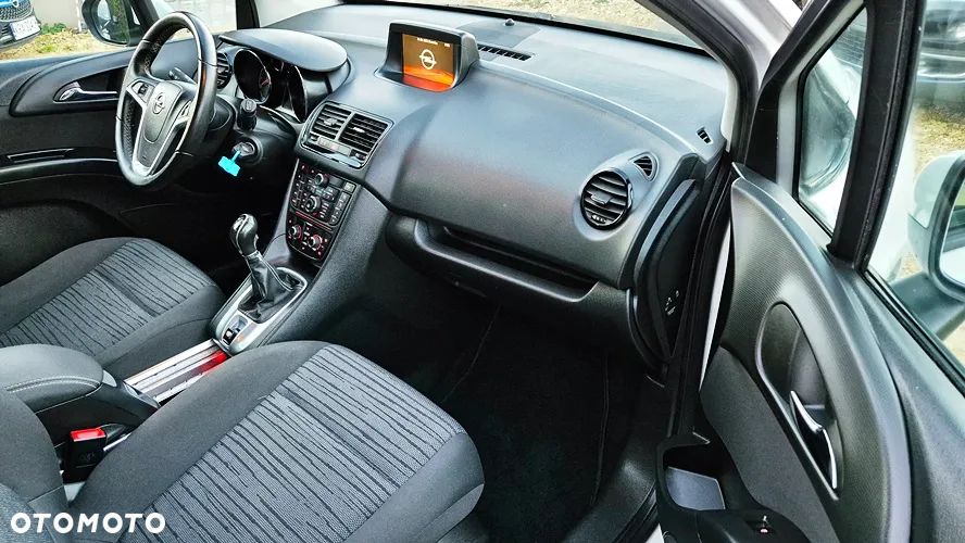 Opel Meriva 1.4 T Cosmo - 37