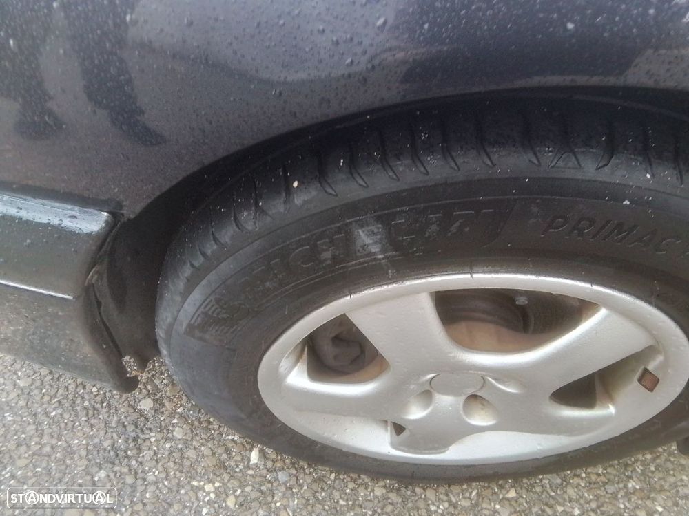 Renault Laguna 1.6 RXE - 7