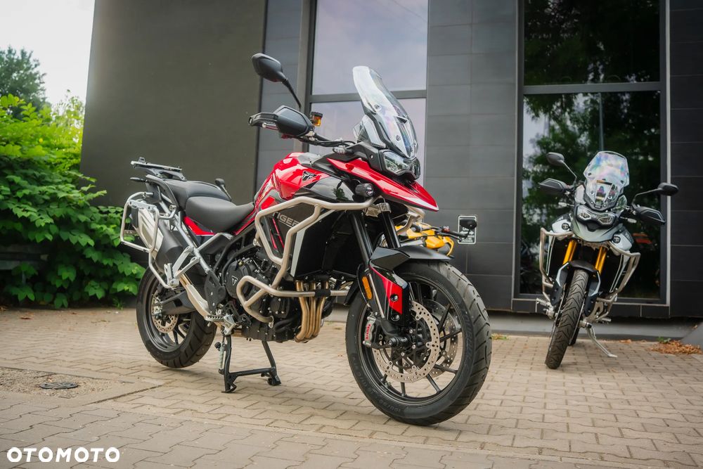 Triumph Tiger - 1