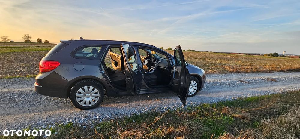 Opel Astra 1.7 CDTI Enjoy - 24