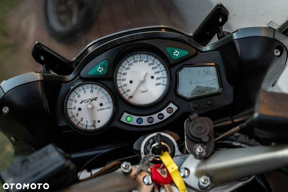 Yamaha FJR - 9