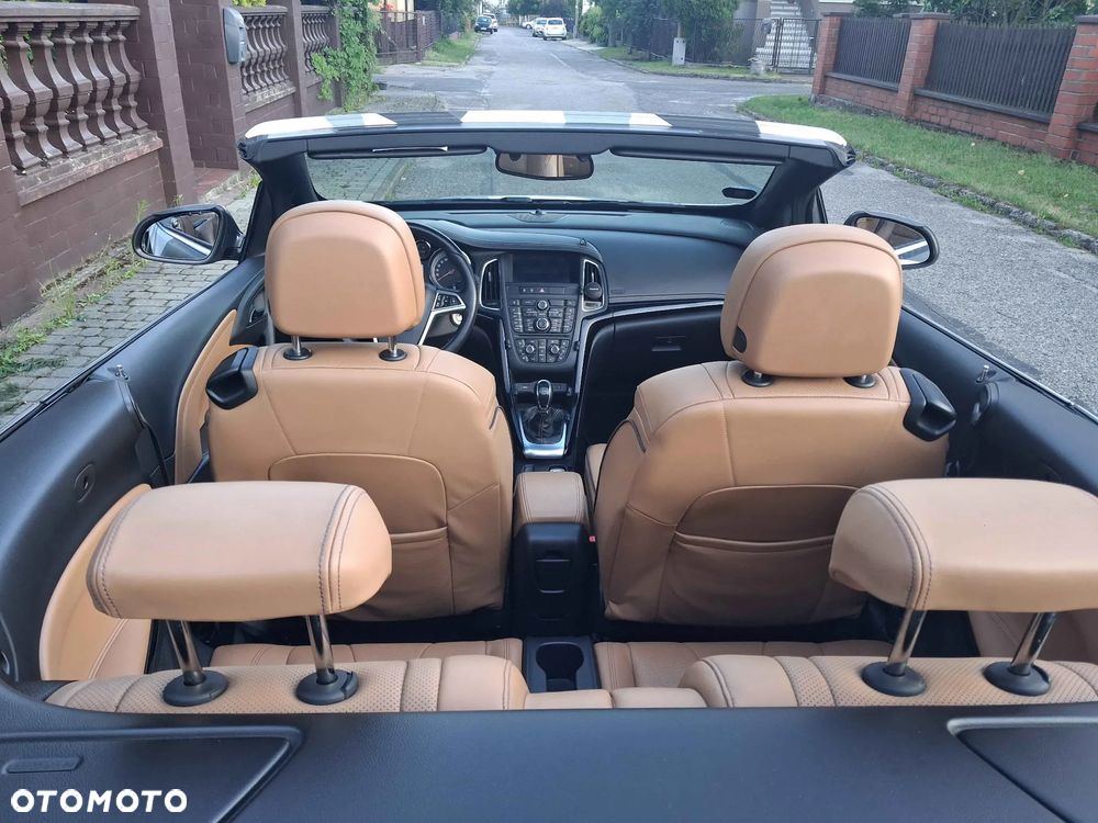 Opel Cascada 1.4 T Cosmo S&S - 26