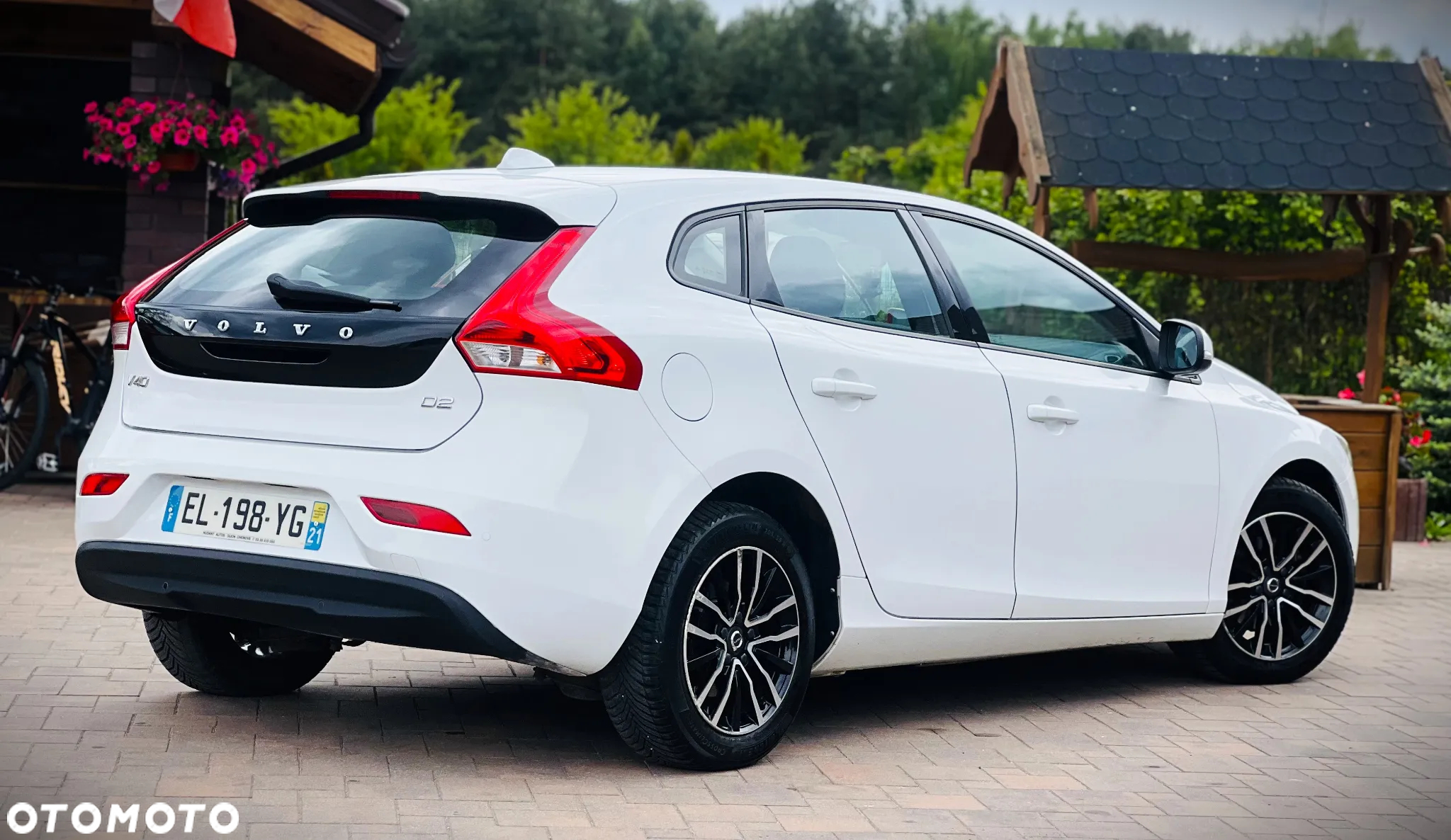 Volvo V40 D2 Drive-E Momentum - 3