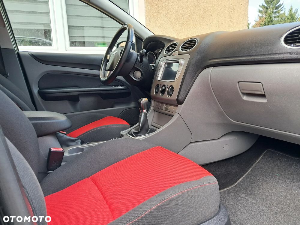 Ford Focus - 19