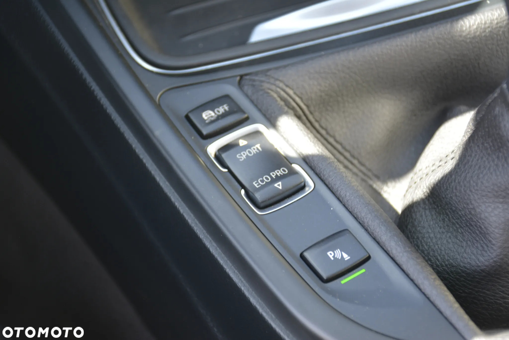 BMW Seria 3 320d Efficient Dynamics Sport Line - 36