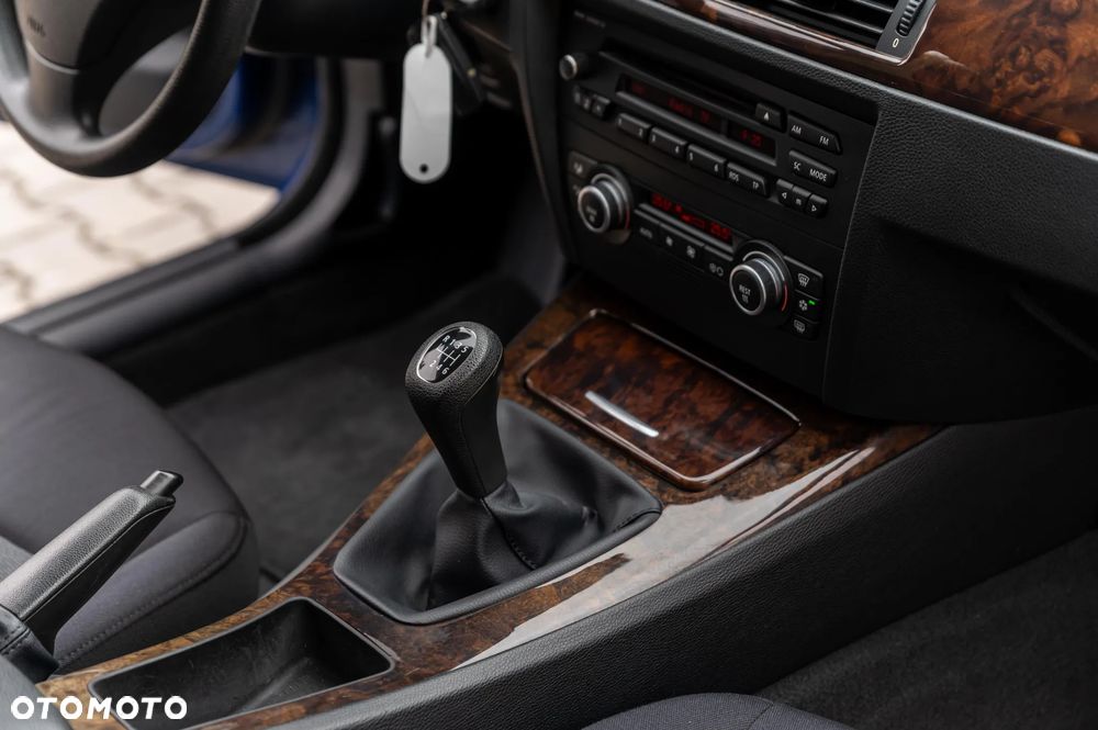 BMW Seria 3 ver-1-5-tsi-opf-fr - 26