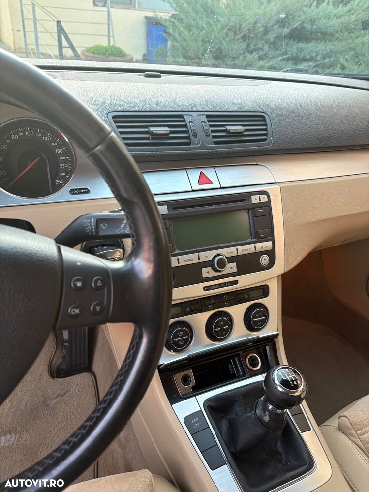 Volkswagen Passat Variant 2.0 TDI Highline DPF - 18