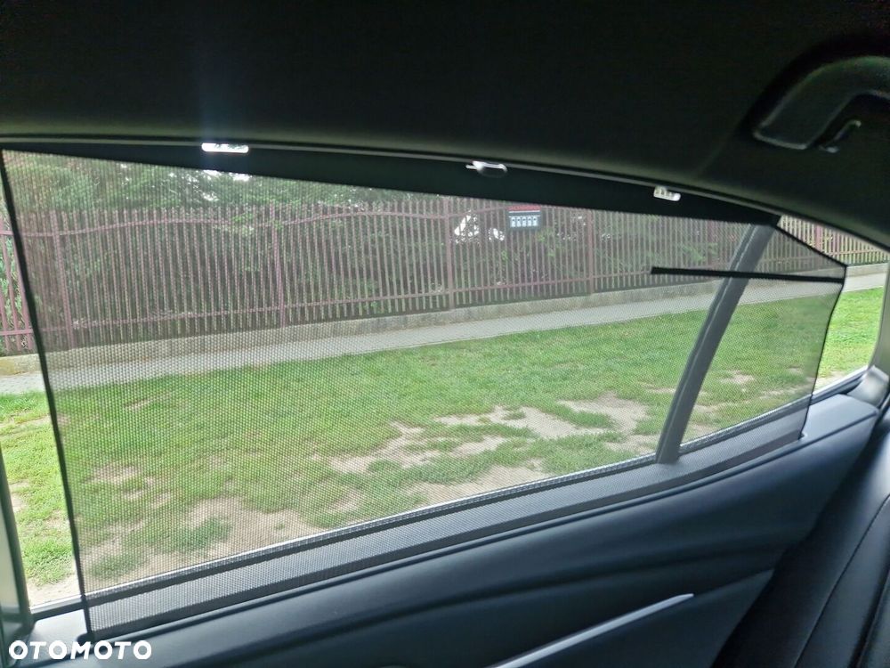 Toyota Camry - 15