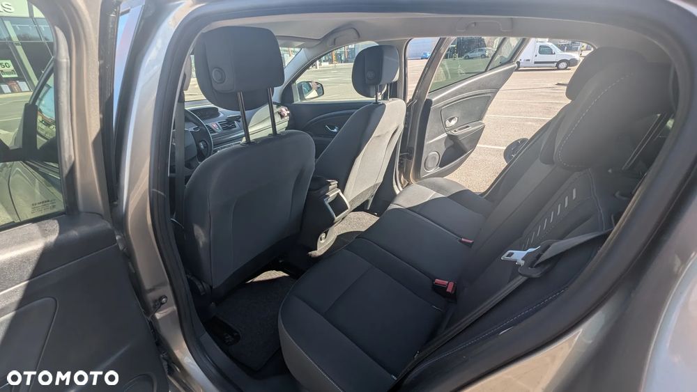 Renault Megane 1.6 16V Expression - 8