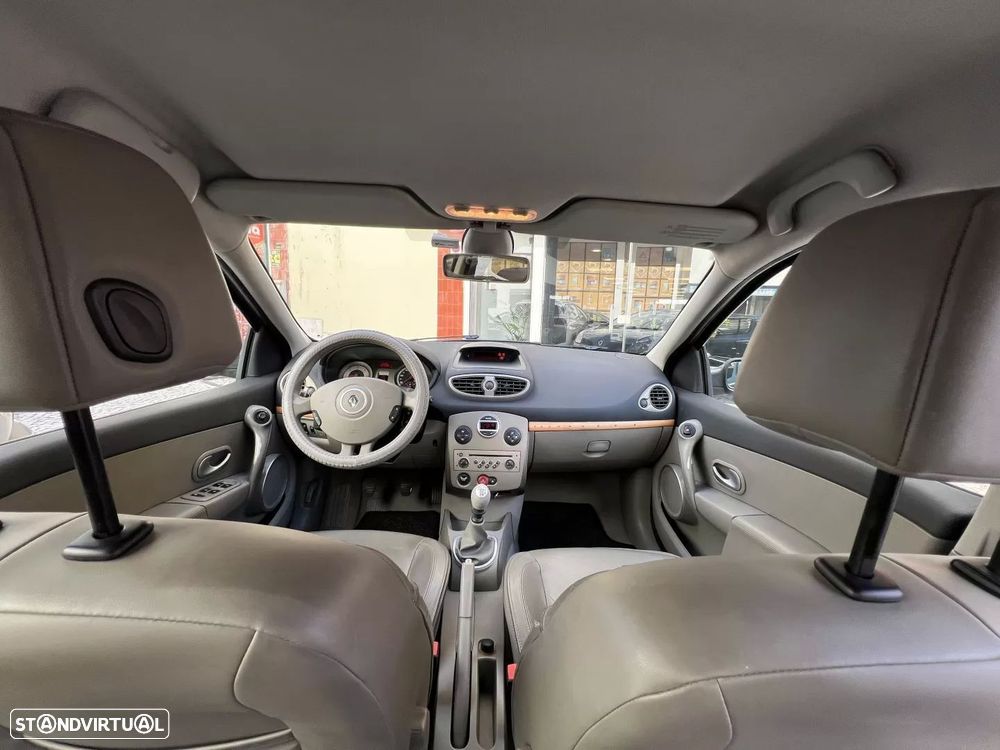 Renault Clio 1.5 dCi Initiale - 6