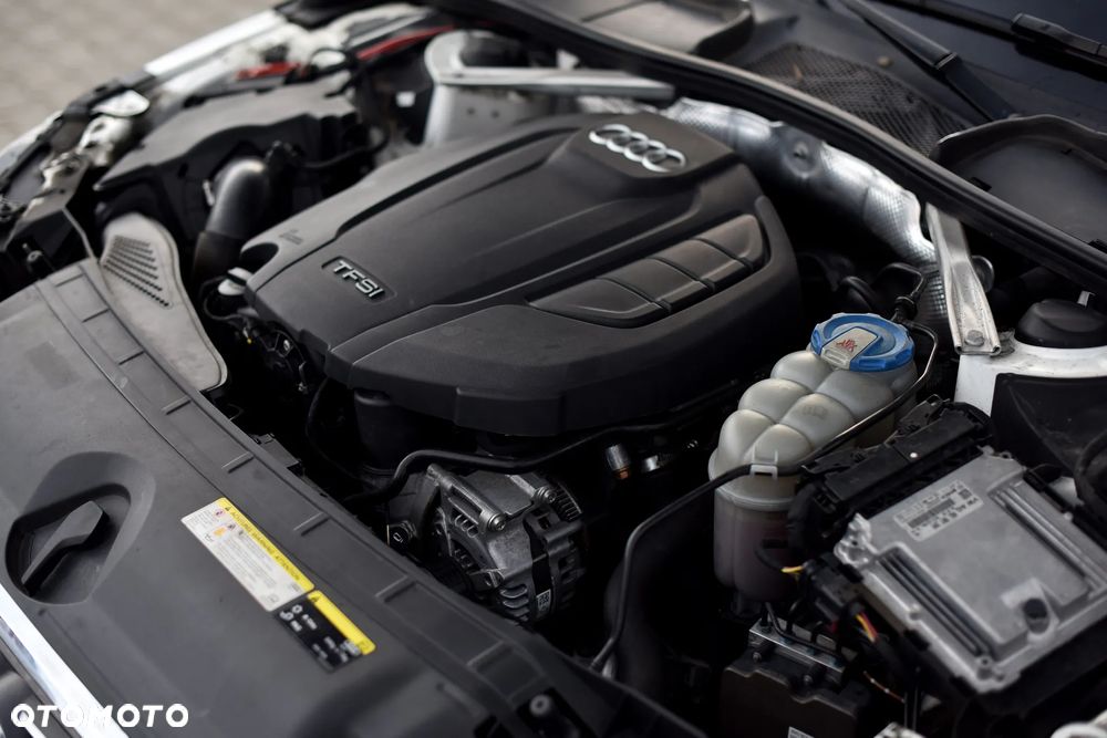 Audi A4 Limousine 2.0 TFSI ultra S tronic design - 15