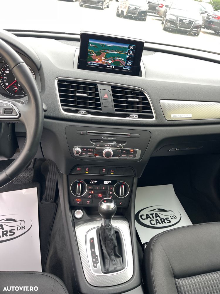 Audi Q3 2.0 TDI Quattro Stronic Design - 33