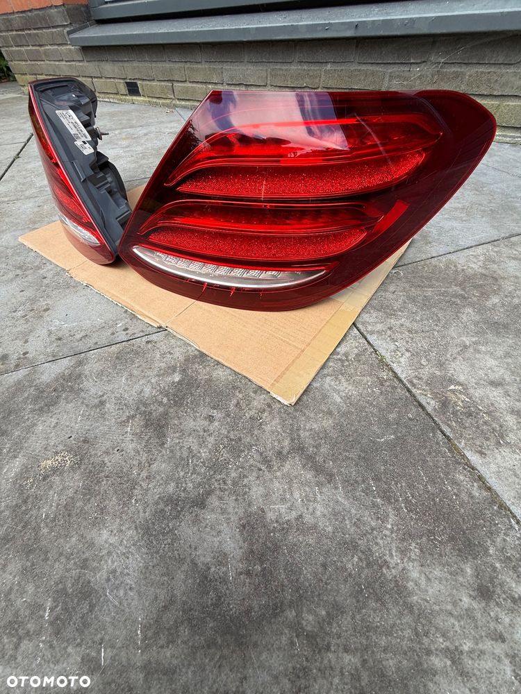 Sprzedam oryginalne lampy do Mercedesa Mercedes W213 E-Class E300 LED OEM - 1