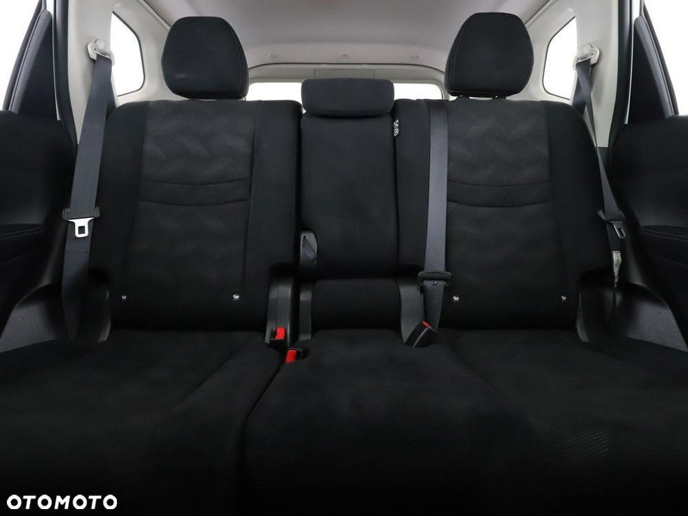 Nissan X-Trail 1.6 DCi N-Connecta 4WD - 19