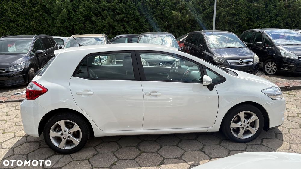 Toyota Auris 2.0 D-4D Executive - 7