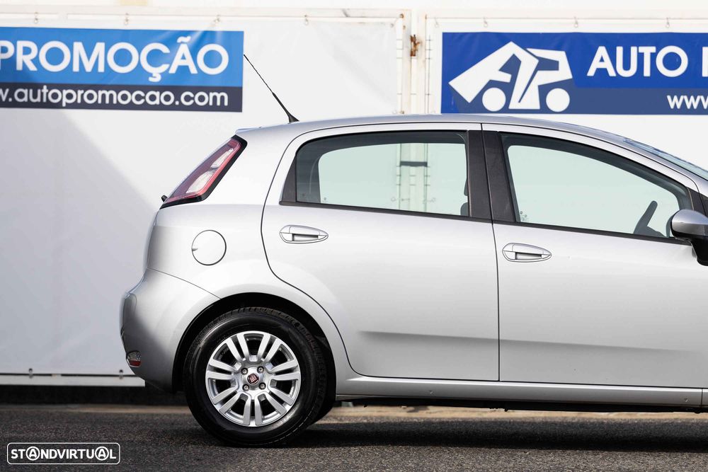 Fiat Punto 1.2 Lounge S&S - 19