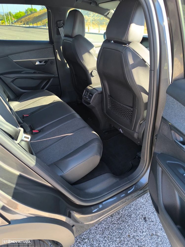Peugeot 3008 1.5 BlueHDi GT Line EAT8 - 5