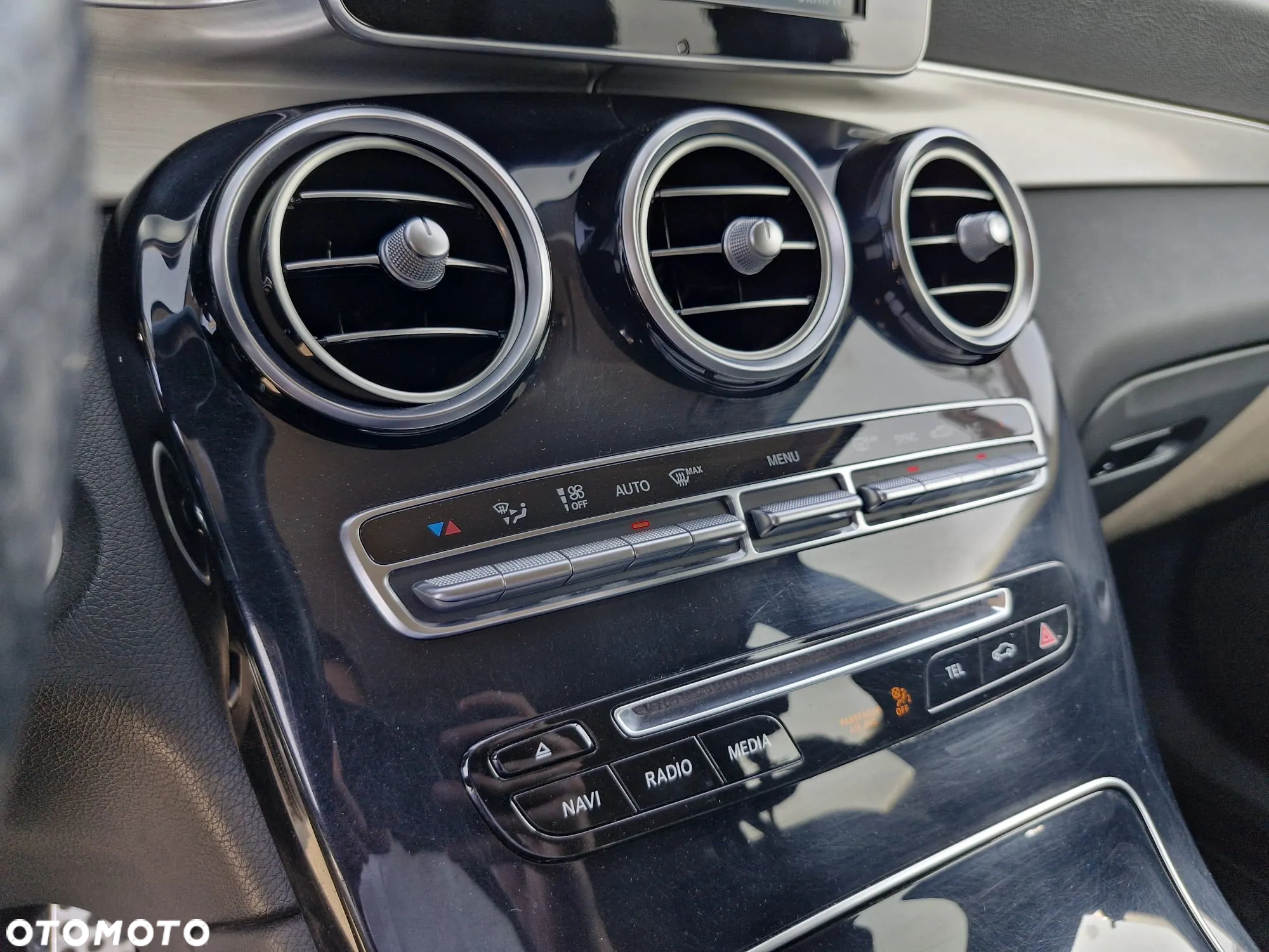 Mercedes-Benz GLC 250 d 4Matic 9G-TRONIC - 28