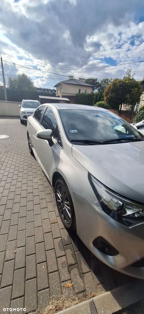 Toyota Avensis - 26