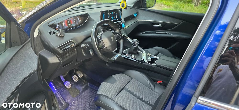 Peugeot 3008 1.5 BlueHDi Allure S&S - 7