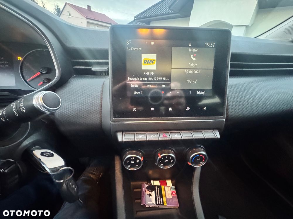 Renault Clio TCe 100 EXPERIENCE - 17