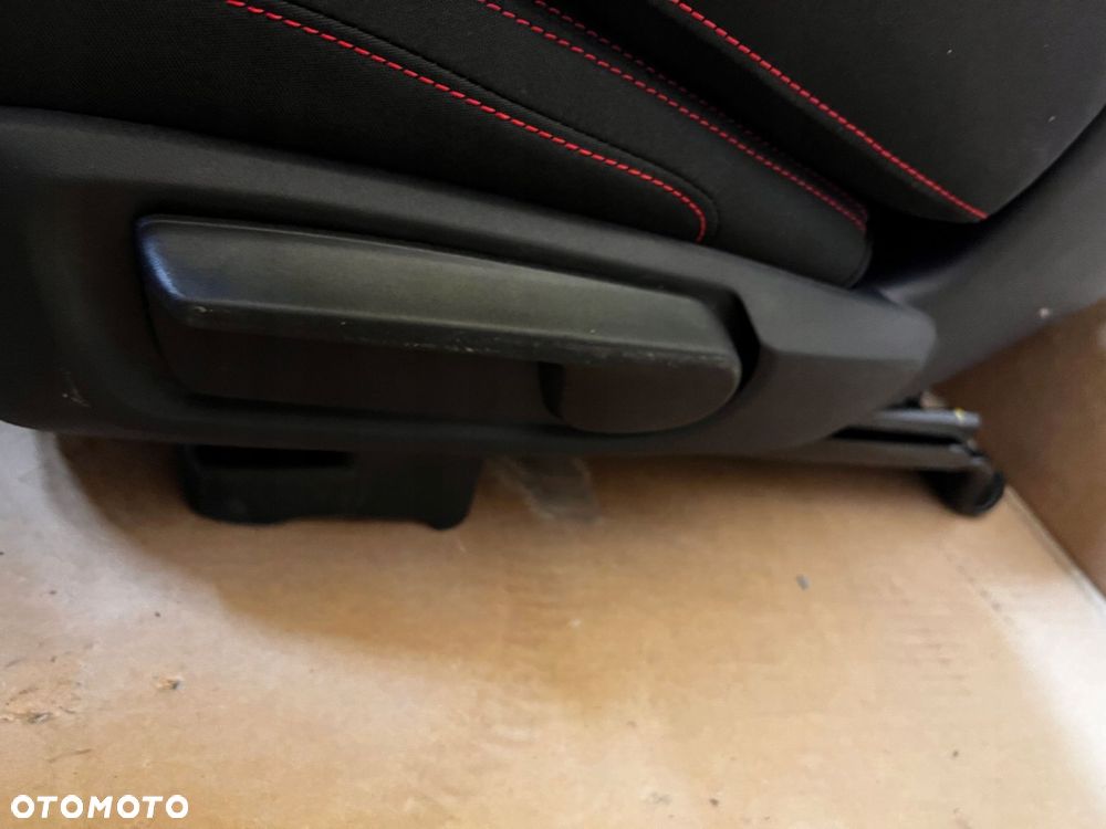 KOMPLET FOTELE MATERIAŁOWE WNĘTRZE TUNEL ŚRODKOWY FORD KUGA ST-LINE MK3 - 2