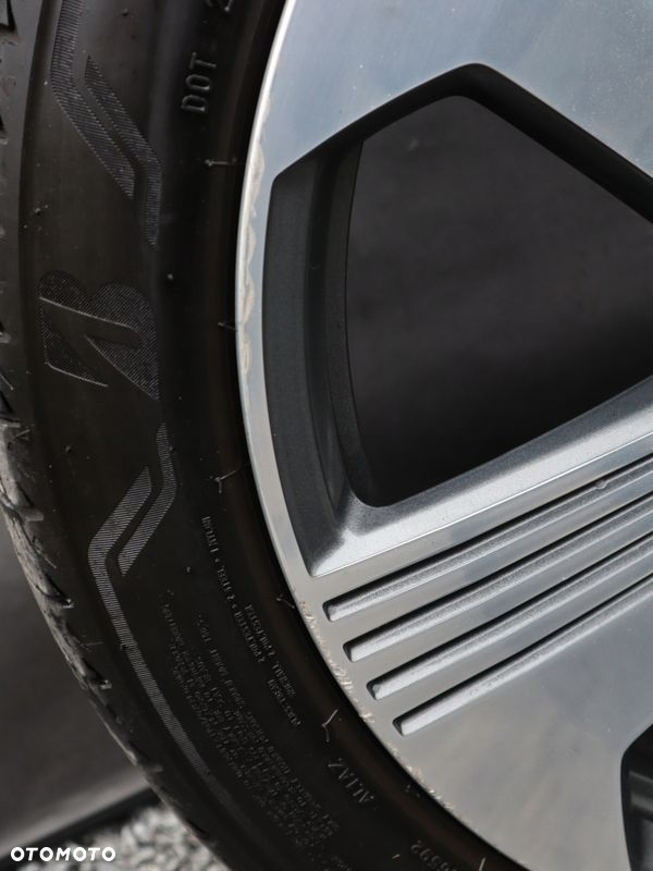 Koła Felgi Audi Q7 E-TRON OE 4KE 601025F 9.5 21 Cali Super Stan - 4
