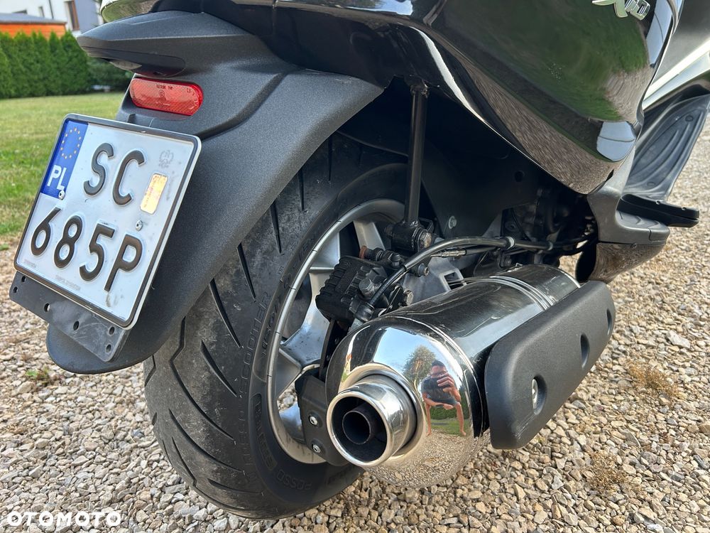 Piaggio X10 - 12