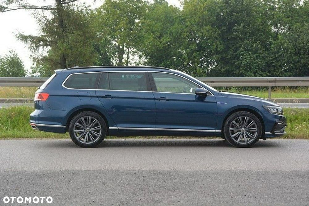 Volkswagen Passat Variant - 8