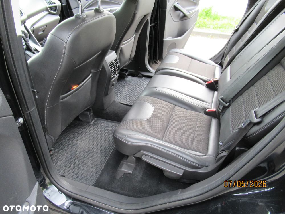 Ford Kuga 2.0 TDCi 4x4 Titanium - 20
