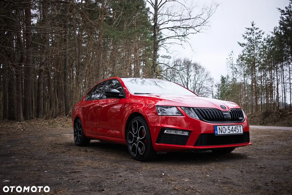Skoda Octavia 2.0 TSI RS Challenge 245 DSG - 2