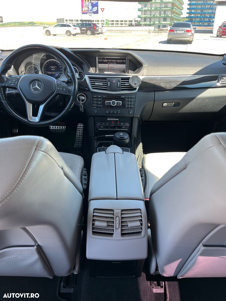 Mercedes-Benz E - 12