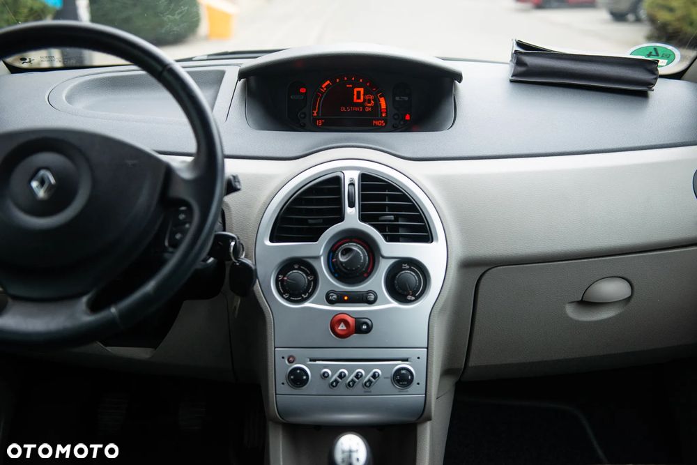 Renault Modus 1.2 16V Dynamique - 30