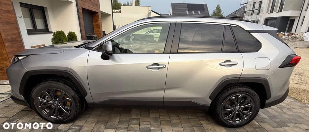 Toyota RAV4 - 7
