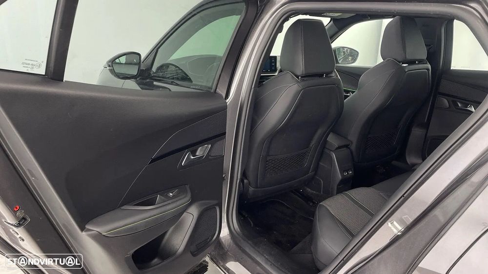 Peugeot 2008 1.2 PureTech GT Pack EAT8 - 39