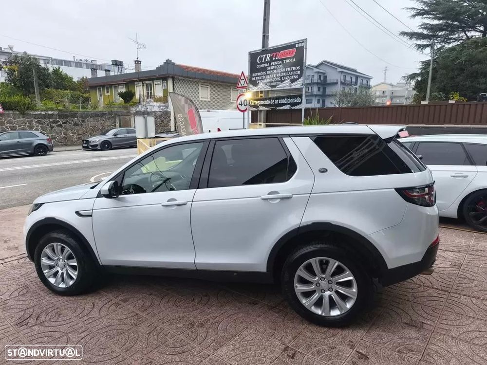 Land Rover Discovery Sport TD4 HSE Luxury - 11