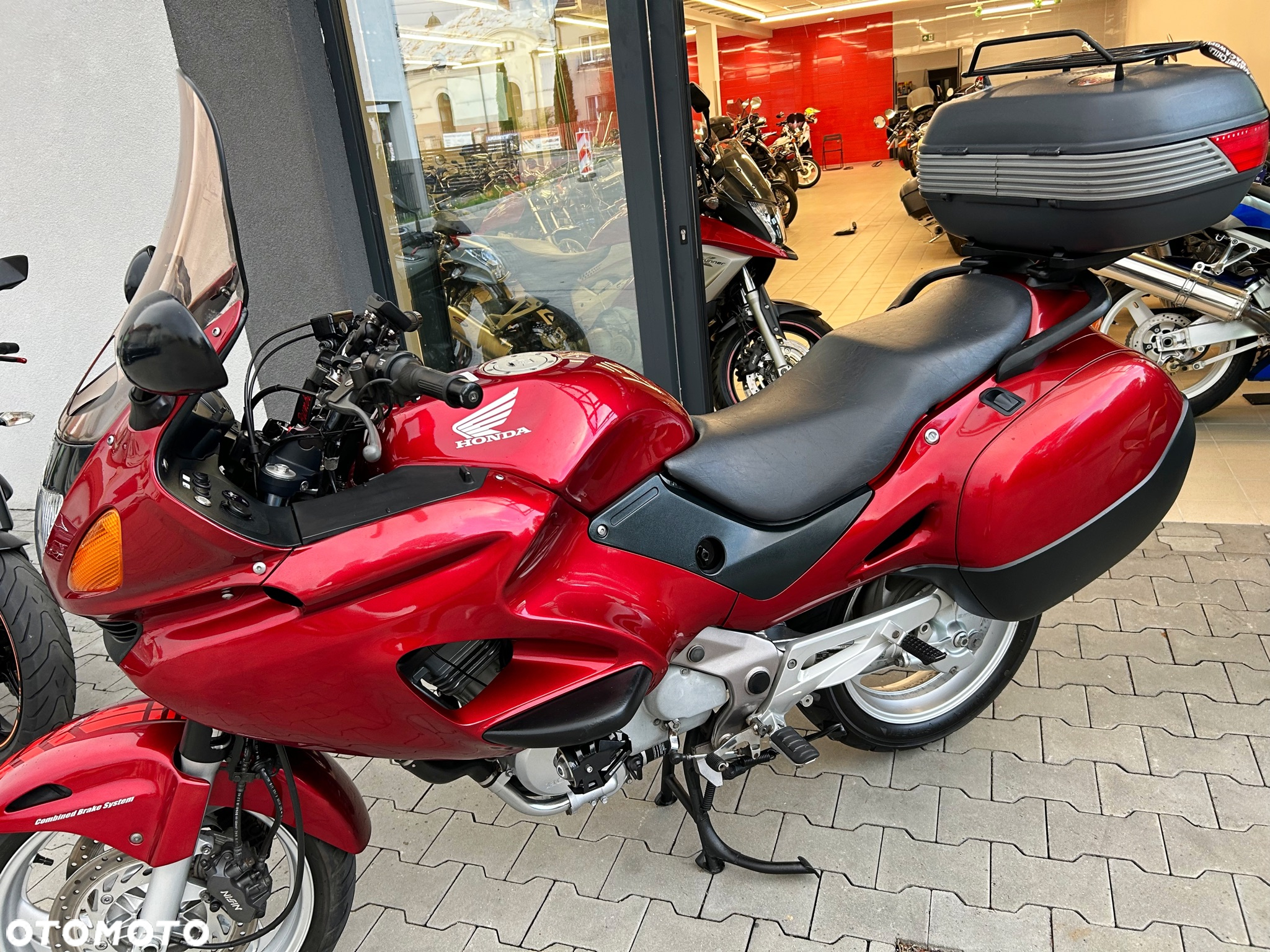 Honda Deauville - 20