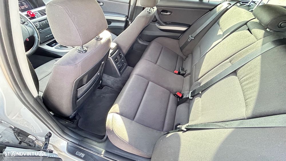 BMW 320 d Aut. - 6