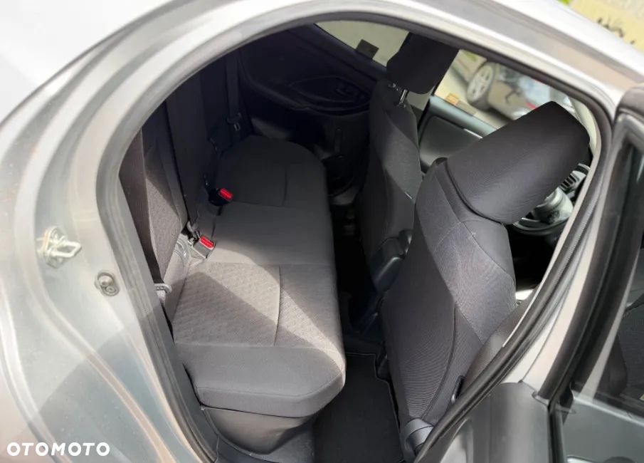 Toyota Yaris - 8