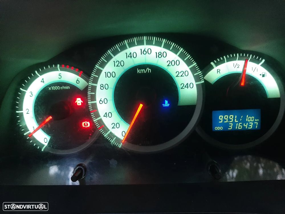 Toyota Corolla Verso 2.2 D-4D Sol - 8