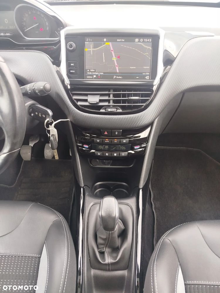 Peugeot 2008 - 7