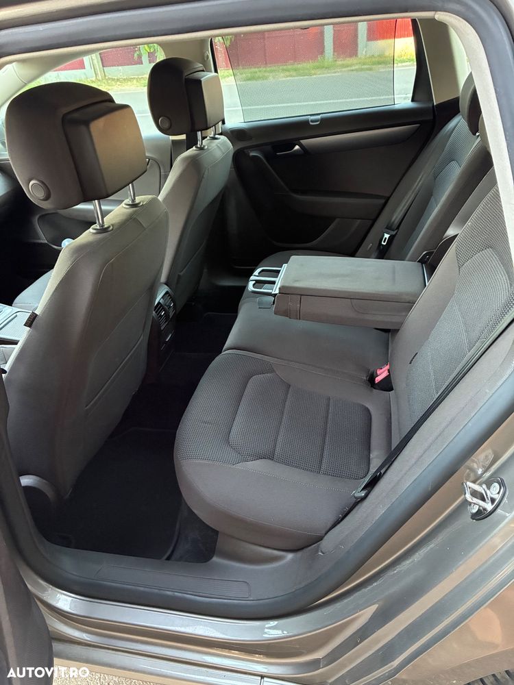 Volkswagen Passat 2.0 TDI BlueMotion Technology Comfortline - 7