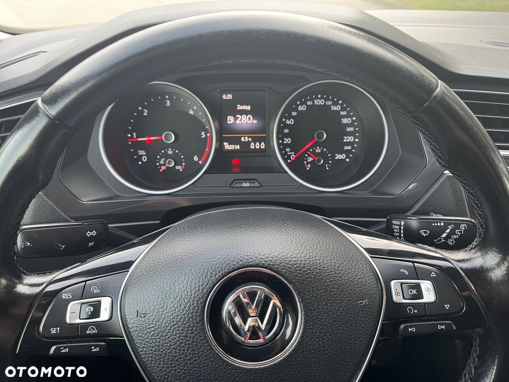 Volkswagen Tiguan 2.0 TDI SCR 4Motion (BlueMotion Tech) Comfortline - 9