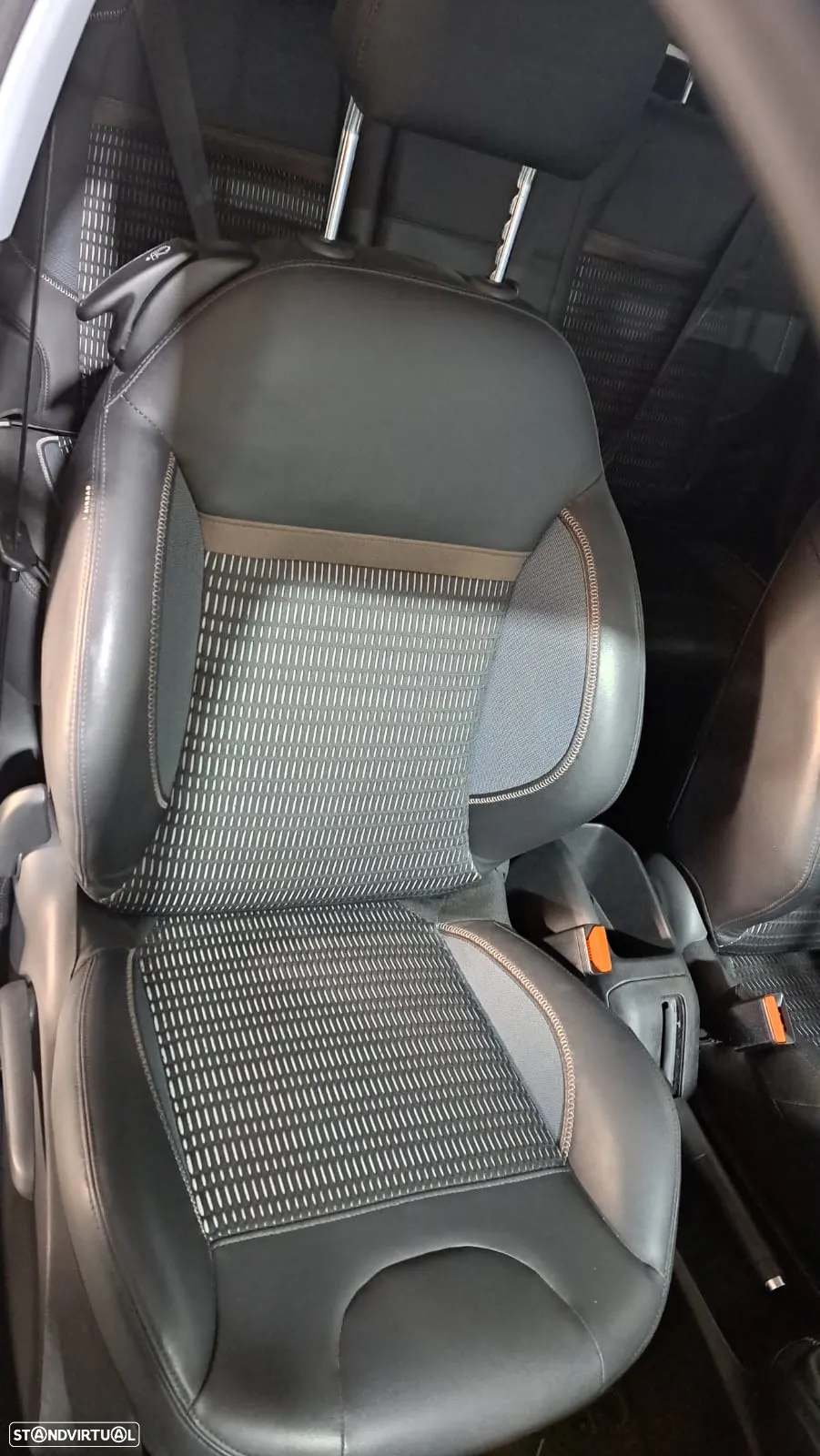 PEUGEOT 208 I 1.4 HDI PARA PEÇAS - 4