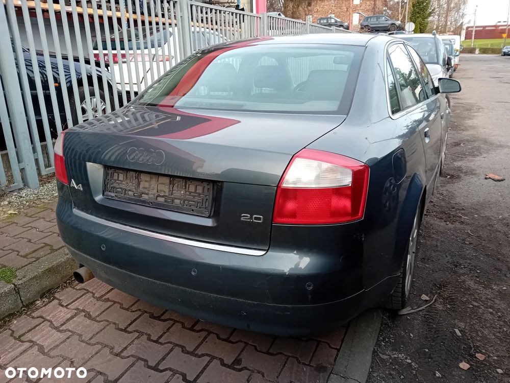 *AUDI A4 B6* Samochód na części - 3
