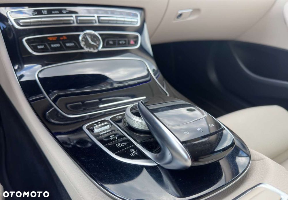 Mercedes-Benz Klasa E - 18