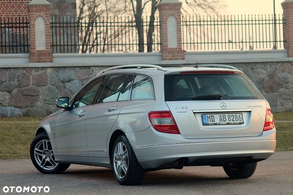 Mercedes-Benz Klasa C 180 T Kompressor Automatik Avantgarde - 22
